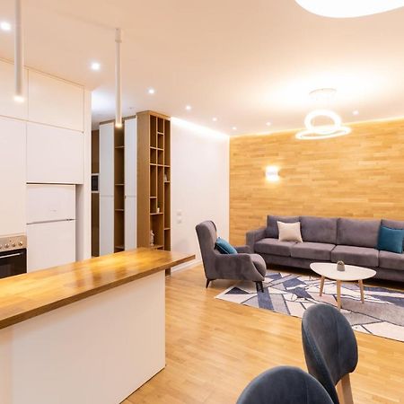 Exclusive 2 Bedrooms Apartment Tirana Exterior photo