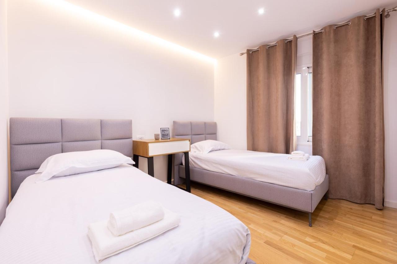 Exclusive 2 Bedrooms Apartment Tirana Exterior photo