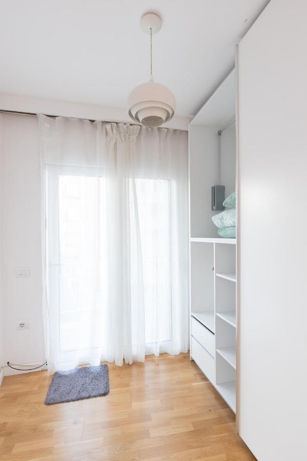 Exclusive 2 Bedrooms Apartment Tirana Exterior photo