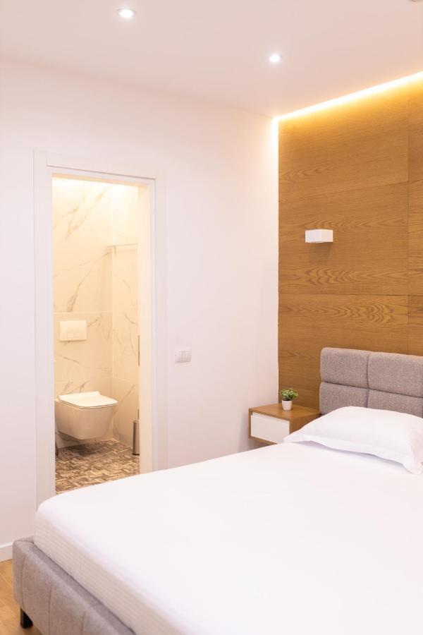 Exclusive 2 Bedrooms Apartment Tirana Exterior photo